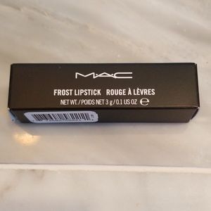 *NEW*  AUTHENTIC MAC lipstick